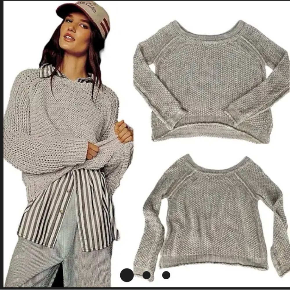 EUC. Free People. Beige. Loose knit. Slouchy. Sz - Sm
